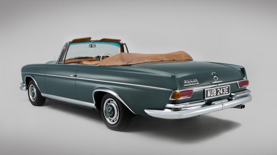  Mercedes-Benz 300 SE Cabriolet 1962 года  (UK) (фото 4 из 19)